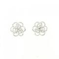 K18WG フラワー ダイヤモンド ピアス 0.10CT