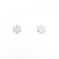 PT ソリティア ダイヤモンド ピアス 0.831CT