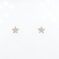 【新品】K18YG フラワー ダイヤモンド ピアス 0.20CT