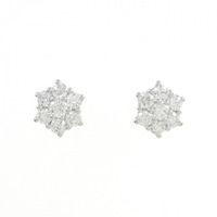 750WG/K18WG フラワー ダイヤモンド ピアス