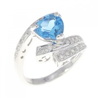 K18WG ハート ブルートパーズ リング 1.66CT