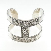 エルメス トゥアレグ バングル