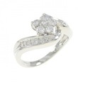 PT フラワー ダイヤモンド リング 0.30CT