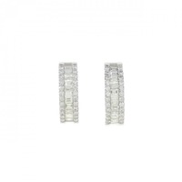 【新品】PT ダイヤモンド ピアス 0.70CT