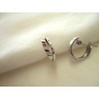 K14WGピアス　ループ