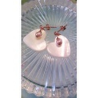 [ピアス]ピンクゴールドのシェルピアス[パール]