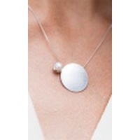 charlotte wooning / シャーロットウーニング　パール付きプレートネックレス(シルバー)