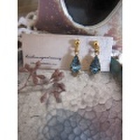 vintageスワロフスキーピアス（インディアンサファイア）