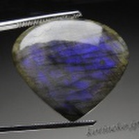 【レアカラー】鮮やかなパープル！美しいパープルラブラドライトのルース　42.5ｃｔ