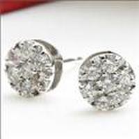 【送料無料・鑑別書付】まばゆい程の光の共演！セブンストーンピアス0.4ct