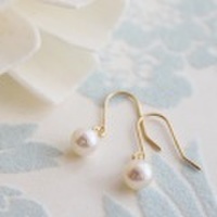【送料無料】 K18 Little mermaid water pearl hook pierce/4mm (リトルマーメイド淡水パールフックピアス/4mm)