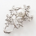 【送料無料】【母の日】プレゼント シルバー ブローチ ペンダント あこや真珠 パール 蝶 (バタフライ)　3494-FS17