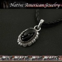 クリックポストのみ送料無料！シルバーペンダントトップ シルバー925 オニキス インディアンジュエリー Native American pendant silver Onyx (ID 03k7)