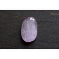 クンツァイト【7】天然石ルース・カボション（23×14mm）