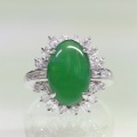 ジェイダイト・ヒスイ・翡翠 推定3.3ct リング・指輪 5.5号 Pt900プラチナ 中央宝石鑑別書 【中古】 (253196)