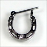 ブラックメッキ仕上のホワイトゴールドがシブい！　【メンズ・ジュエリー】　K14ホワイトゴールド/ダイヤモンド メンズピアス　D3932