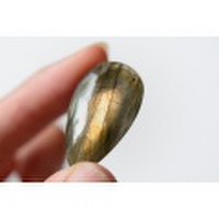 ラブラドライト【2】　天然石ルース・カボション　（30×17mm）