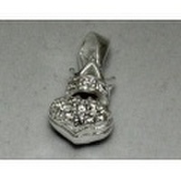 大人仕様でシニア世代にもお勧めのアクセサリー！シルバー925 キュートなミニクラウンペンダントトップ クリアCZ