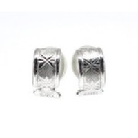 COCCOセレクトジュエリー/シックでインパクトのある地金クリップ式イヤリング