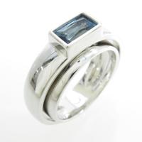 ピアジェ ブルートパーズリング