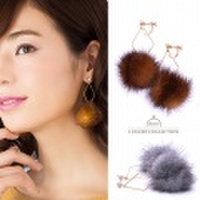 ピアス ファー キュービックジルコニア　ゴールド　ジュエリー　レディース　アクセサリー 　ミンク　チタン　ファー　大人可愛い　リアルファー　ミンク　プレゼント　ピアス　ビッグモチーフ　ピアス　フックピアス　アメリカン