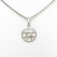 カルティエ パシャ グリッド ネックレス