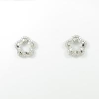 K18WG フラワー ダイヤモンドピアス