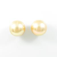 K18YG シロチョウパールピアス10％引き