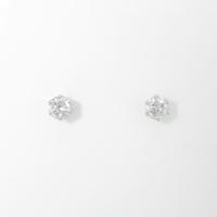 PT ソリティア ダイヤモンドピアス