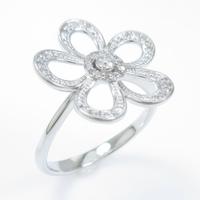 K18WG フラワー ダイヤモンドリング