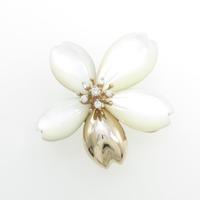 タサキ フラワー マザーオブパールブローチ