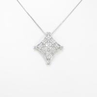 K18WG フラワー ダイヤモンドネックレス