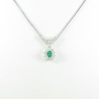 PT エメラルドネックレス