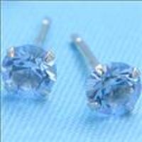 ジェムケリーホワイトゴールドジルコニアピアス(直径3.5mm)