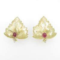 K18YG リーフ ルビーピアス