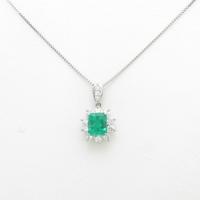 PT エメラルドネックレス