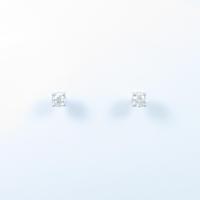 ダミアーニ ソリティア ダイヤモンドピアス