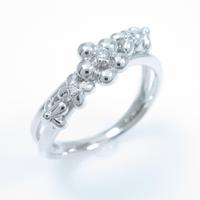 K18WG フラワー ダイヤモンドリング