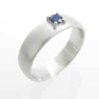 750WG サファイヤリング