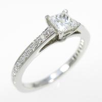 ティファニー グレース リング 0．27ct