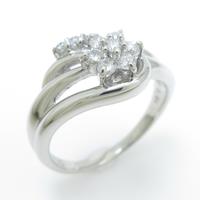 PT フラワー ダイヤモンドリング