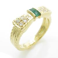 K18YG リボン エメラルドリング