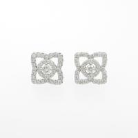 デビアス エンチャッテッド ロータス ピアス