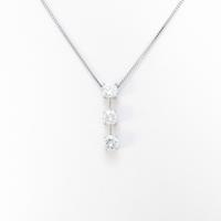 PT スリーストーン ダイヤモンドネックレス