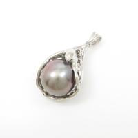 K14WG クロチョウパールペンダント