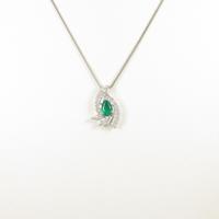 PT エメラルドネックレス