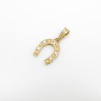 18KYG ホースシュー キュービックペンダント