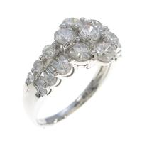 PT フラワー ダイヤモンドリング