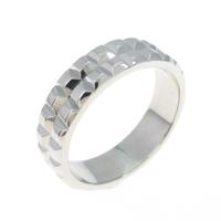 ブシュロン ポワント ド ディアマン リング