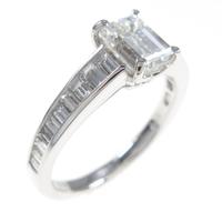 【リメイク】プラチナダイヤモンドリング 1．000ct・H・VS1・エメラルドカット